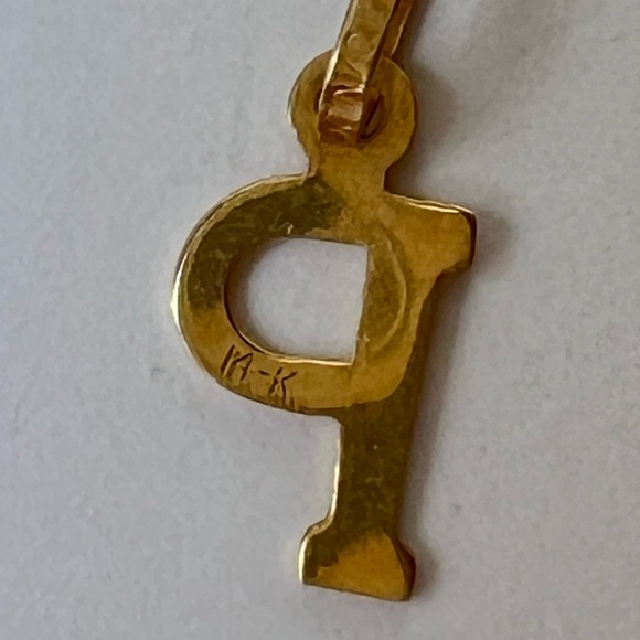 14K YELLOW GOLD VINTAGE INITIAL “P” CHARM PENDANT SIGNED MK - Picture 2 of 6